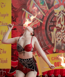 Thuê múa lửa – Dịch vụ xiếc múa lửa chuyên nghiệp cho sự kiện, khai trương, lễ hội | SinhNhat5Sao.com
