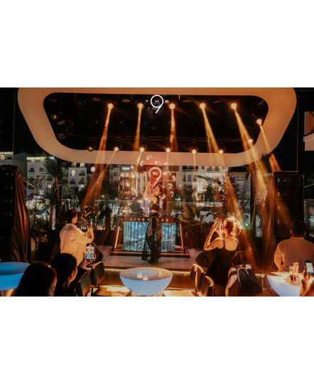 Thuê múa lửa – Dịch vụ xiếc múa lửa chuyên nghiệp cho sự kiện, khai trương, lễ hội | SinhNhat5Sao.com