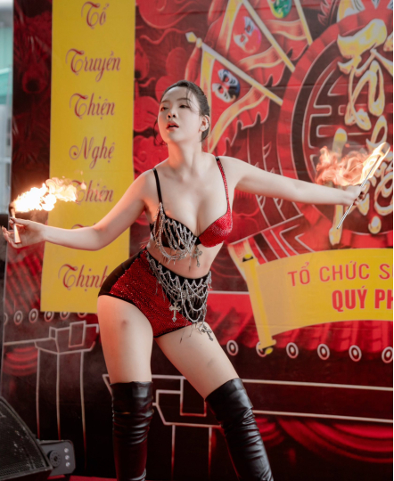 Thuê múa lửa – Dịch vụ xiếc múa lửa chuyên nghiệp cho sự kiện, khai trương, lễ hội | SinhNhat5Sao.com