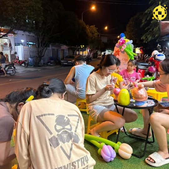 THUÊ TÔ TƯỢNG CHO SỰ KIỆN THIẾU NHI – BẠN ĐÃ TỪNG THẤY NIỀM VUI “RỰC MÀU” NHƯ THẾ NÀY CHƯA?