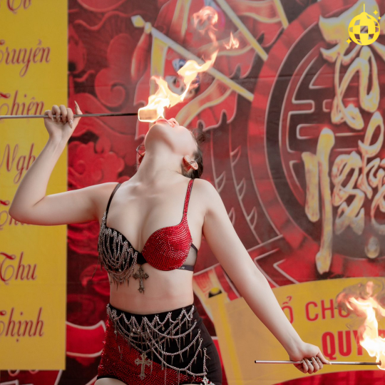 Thuê múa lửa – Dịch vụ xiếc múa lửa chuyên nghiệp cho sự kiện, khai trương, lễ hội | SinhNhat5Sao.com